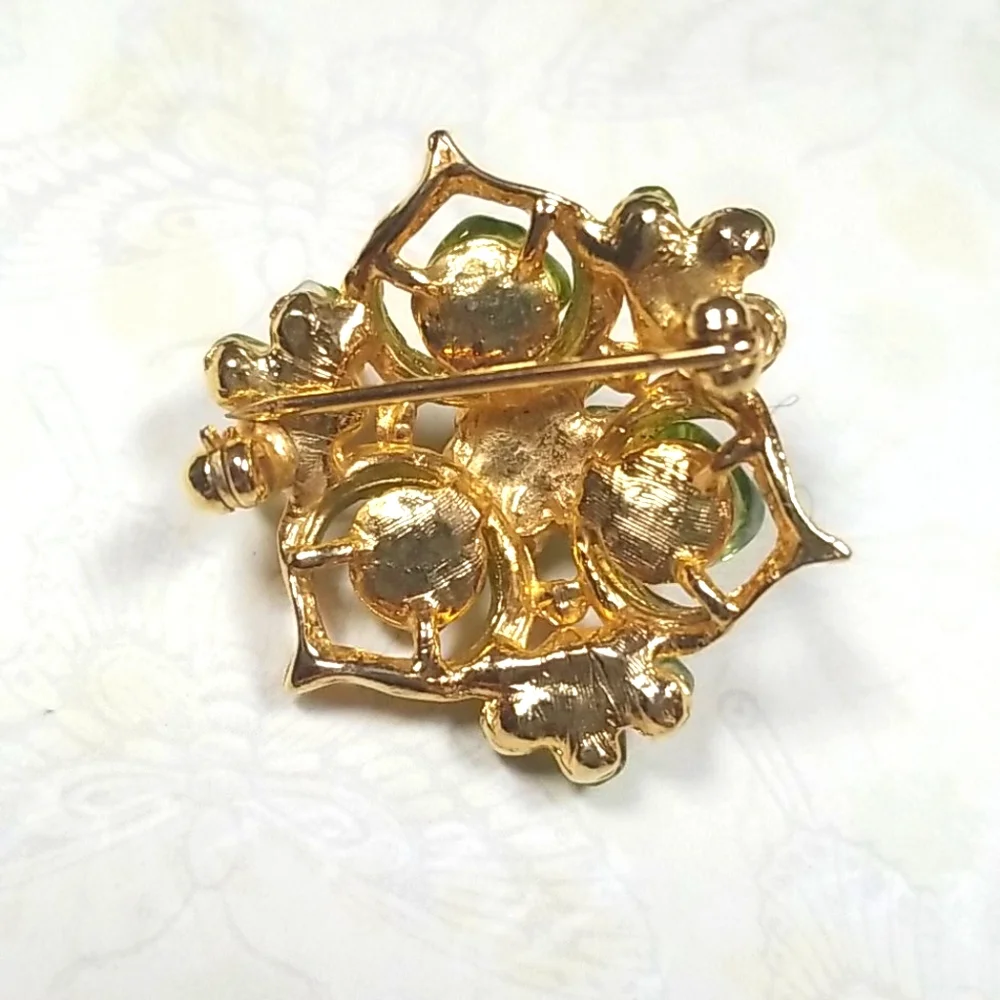 Vintage Faux Pearl Glass Stone Goldtone Brooch